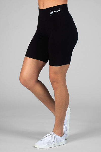 Woman wearing Pineapple black Cycling Shorts