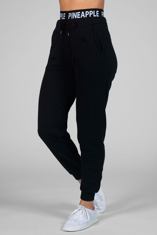 Woman wearing Pineapple black Double Trackpants